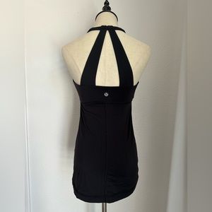 Lululemon black tank built in bra 6 racerback